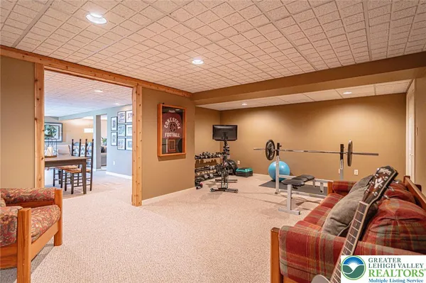 $849,900 | 6145 Woodledge Drive, Orefield, PA 18069