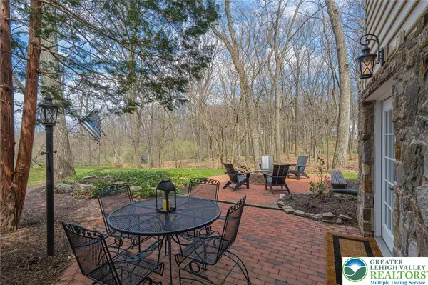 $849,900 | 6145 Woodledge Drive, Orefield, PA 18069