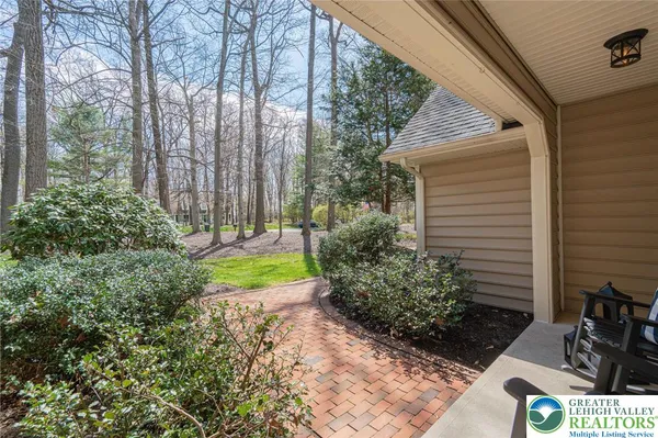 $849,900 | 6145 Woodledge Drive, Orefield, PA 18069