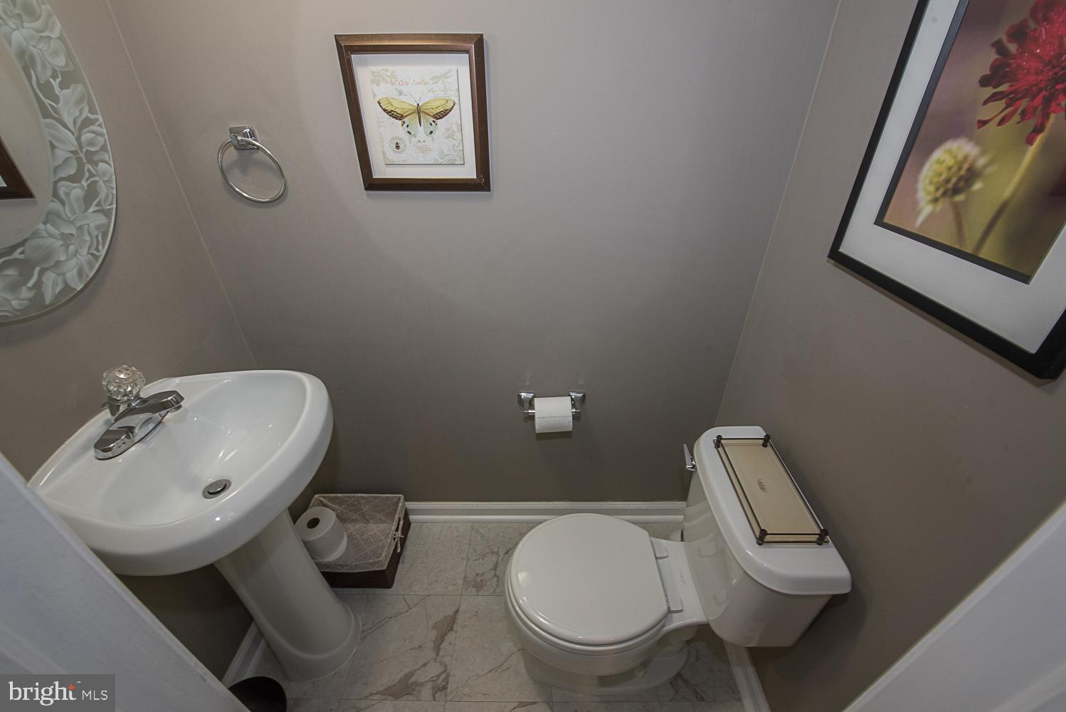 845 Maple Glen Circle Pottstown, PA 19464 - Photo 14 of 29 1st floor Powder room