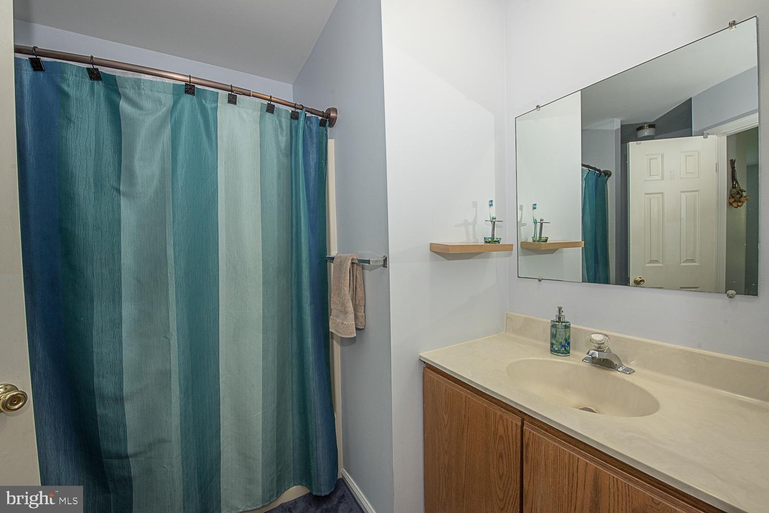845 Maple Glen Circle Pottstown, PA 19464 - Photo 18 of 29 Full bath shared with other 2 bedrooms