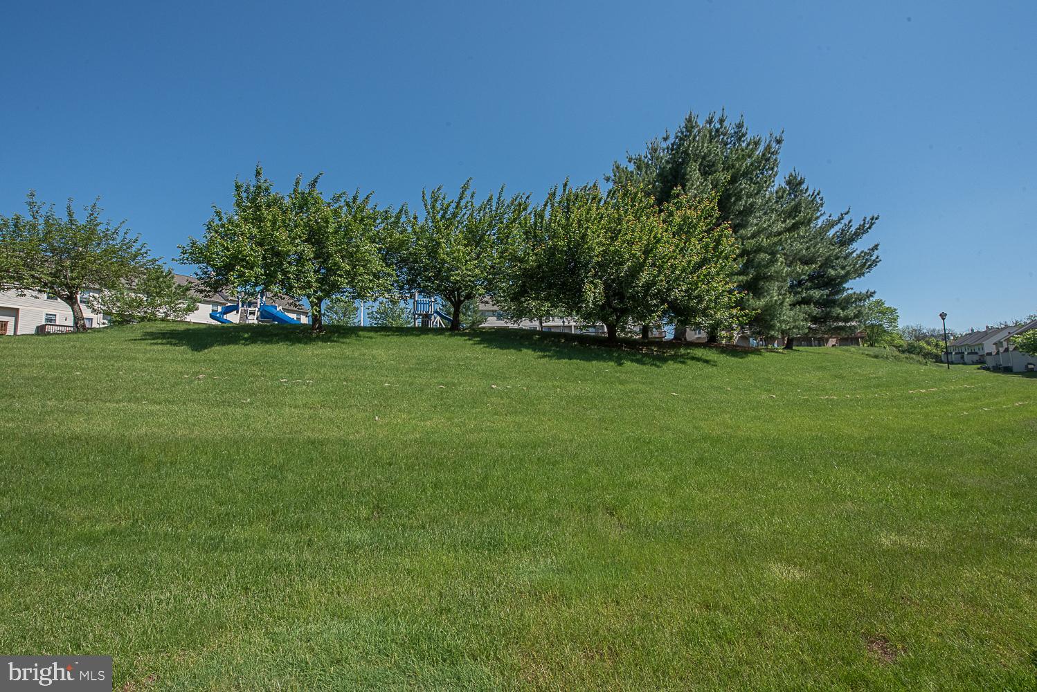 845 Maple Glen Circle Pottstown, PA 19464 - Photo 25 of 29 Rear view