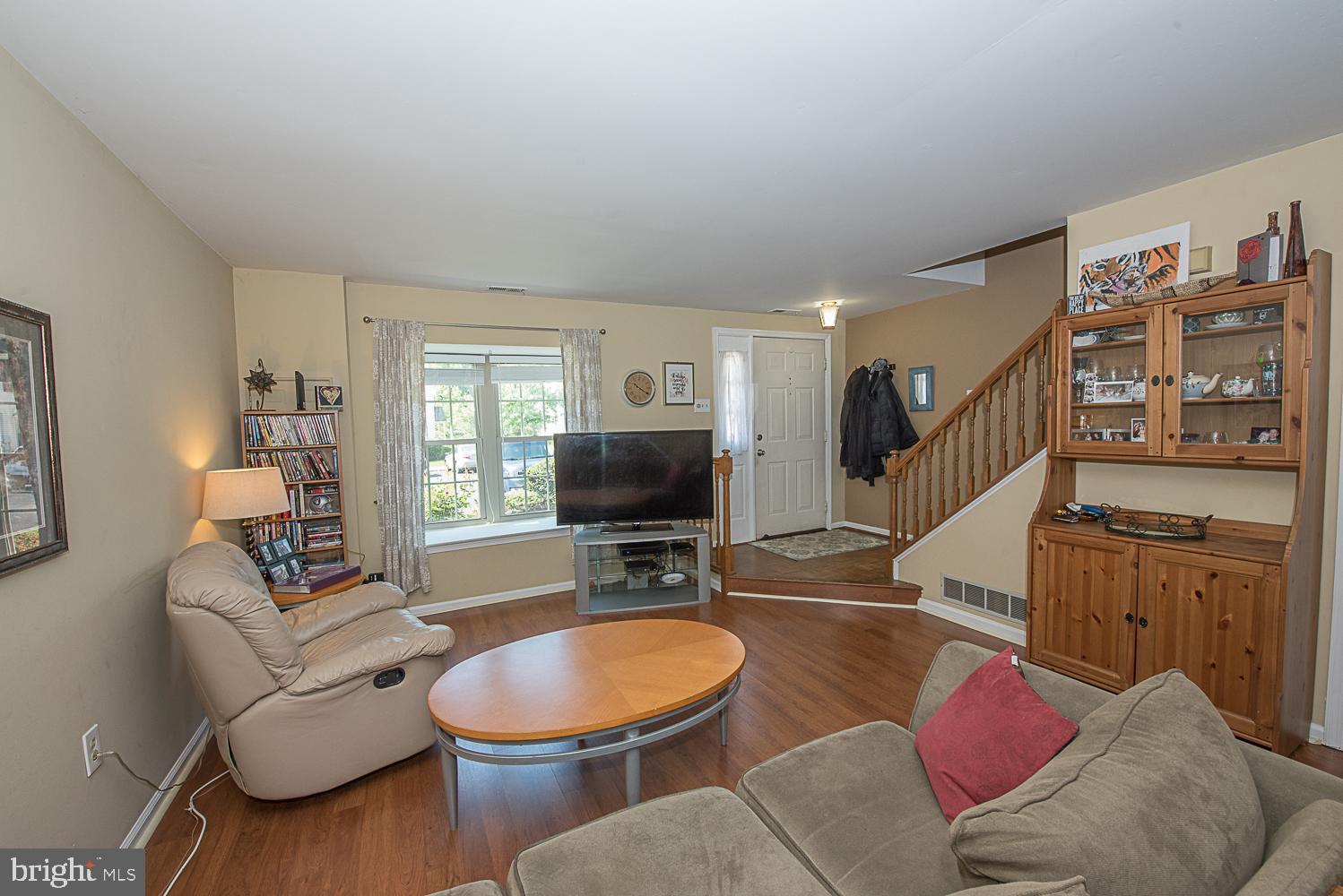 845 Maple Glen Circle Pottstown, PA 19464 - Photo 4 of 29