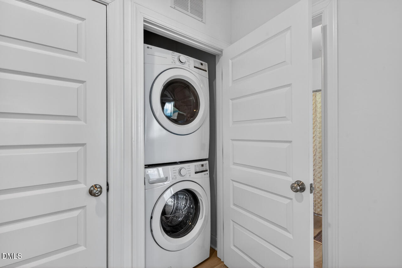 1210 Coach Station Alley, Unit 101 Raleigh, NC 27601 - Photo 20 of 31 27 (4)