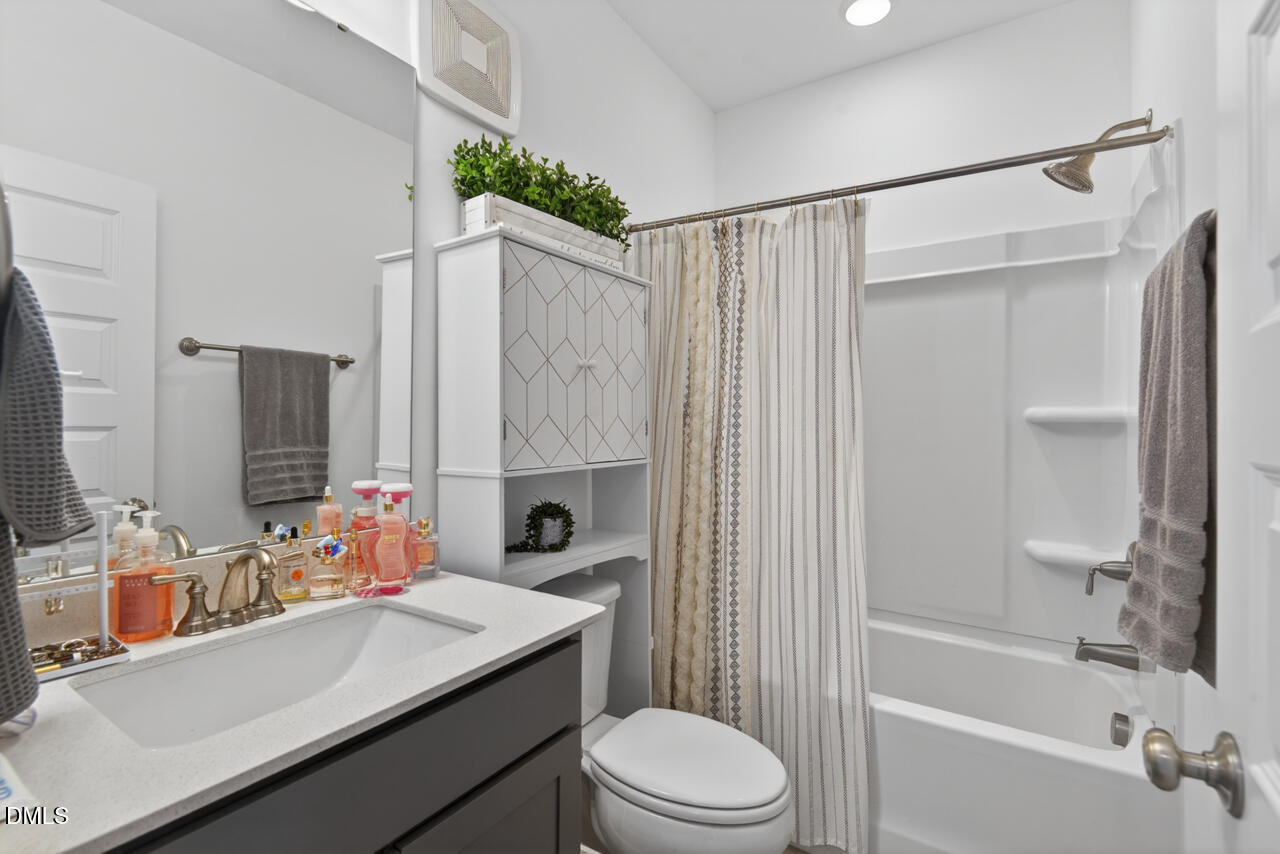 1210 Coach Station Alley, Unit 101 Raleigh, NC 27601 - Photo 21 of 31 39 (4)