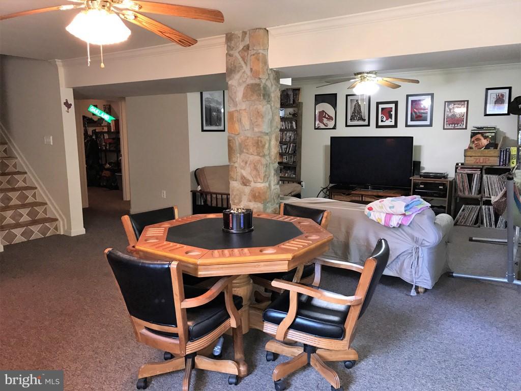 10456 Dixon Road Culpeper, VA 22701 - Photo 5 of 18 Family Room