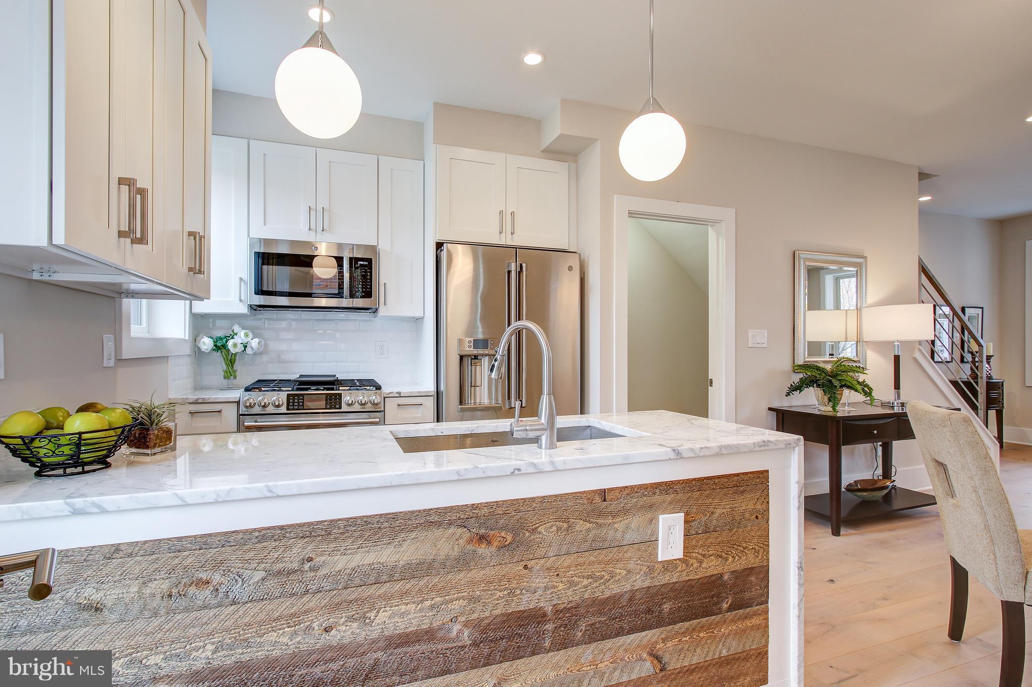608 Roxboro Place Northwest Washington, DC 20011 - Photo 12 of 30 Kitchen