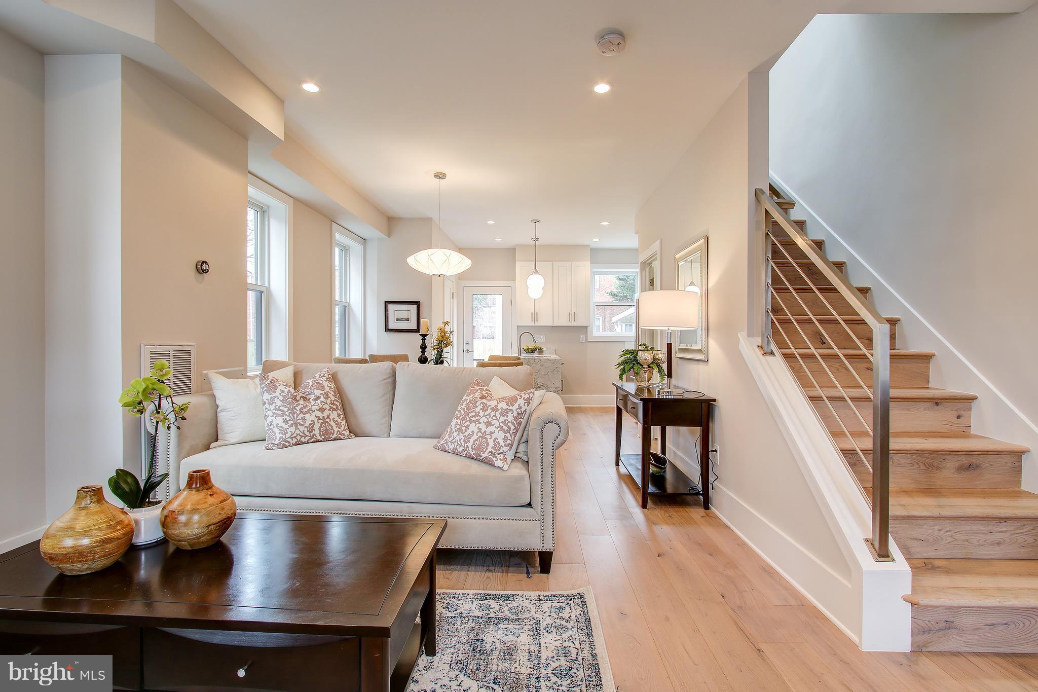 608 Roxboro Place Northwest Washington, DC 20011 - Photo 3 of 30 Living Room