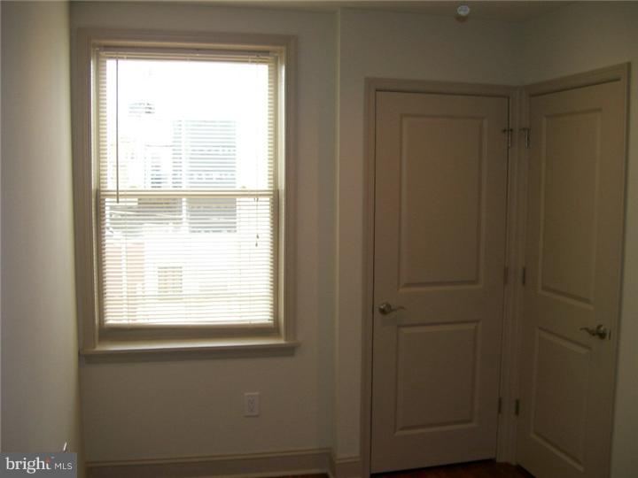 369 Tree Street Philadelphia, PA 19148 - Photo 11 of 19 Bedroom 2