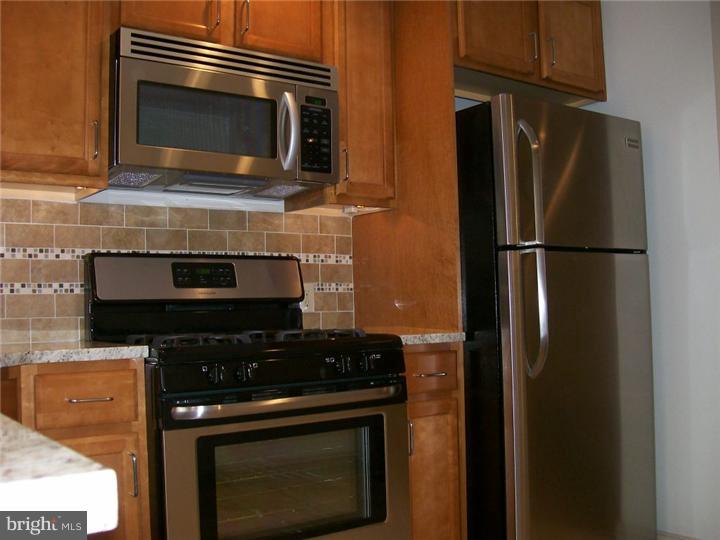 369 Tree Street Philadelphia, PA 19148 - Photo 14 of 19 Kitchen