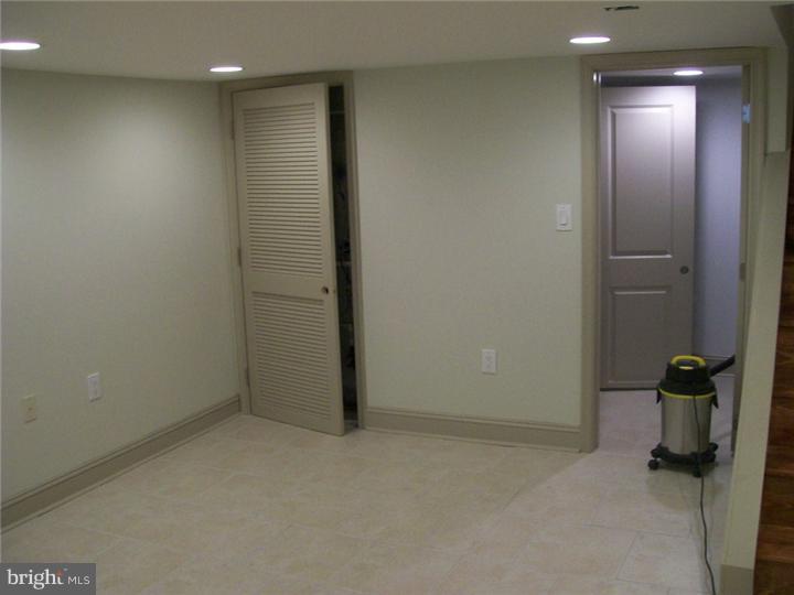 369 Tree Street Philadelphia, PA 19148 - Photo 18 of 19 Basement - Finished