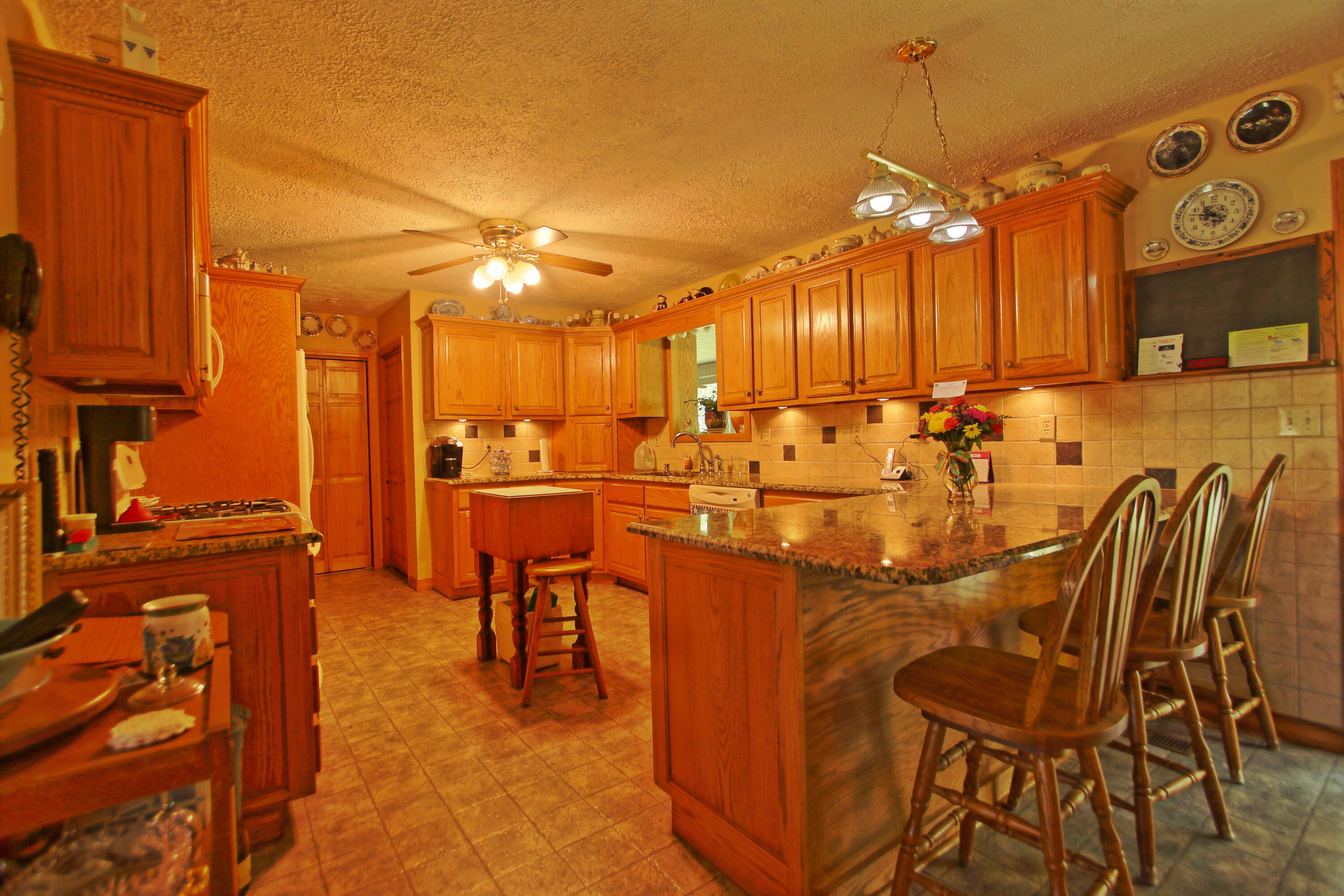 3824 Rugby Pike Allardt, TN 38504 - Photo 16 of 27 Kitchen 2