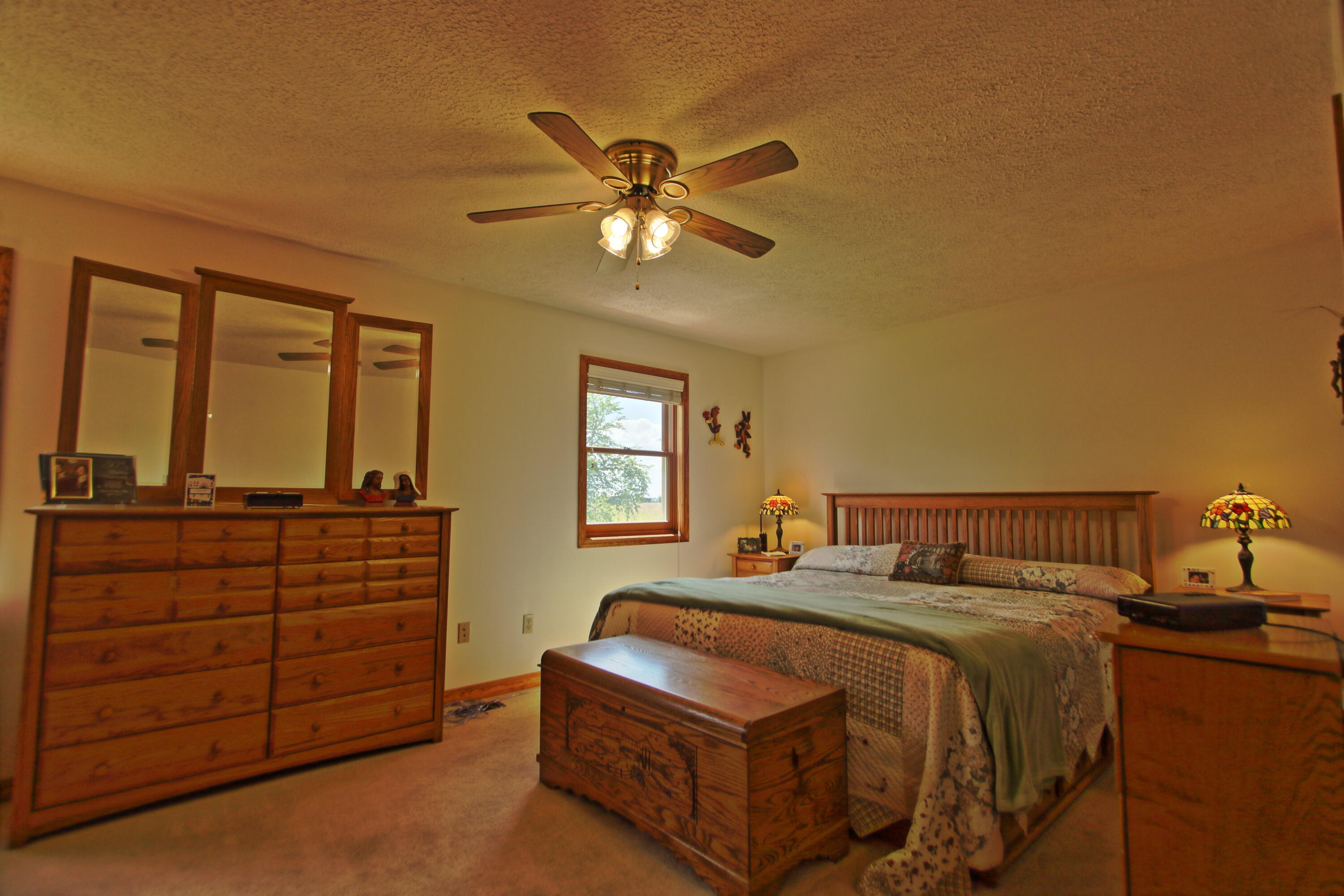 3824 Rugby Pike Allardt, TN 38504 - Photo 23 of 27 Master Bedroom