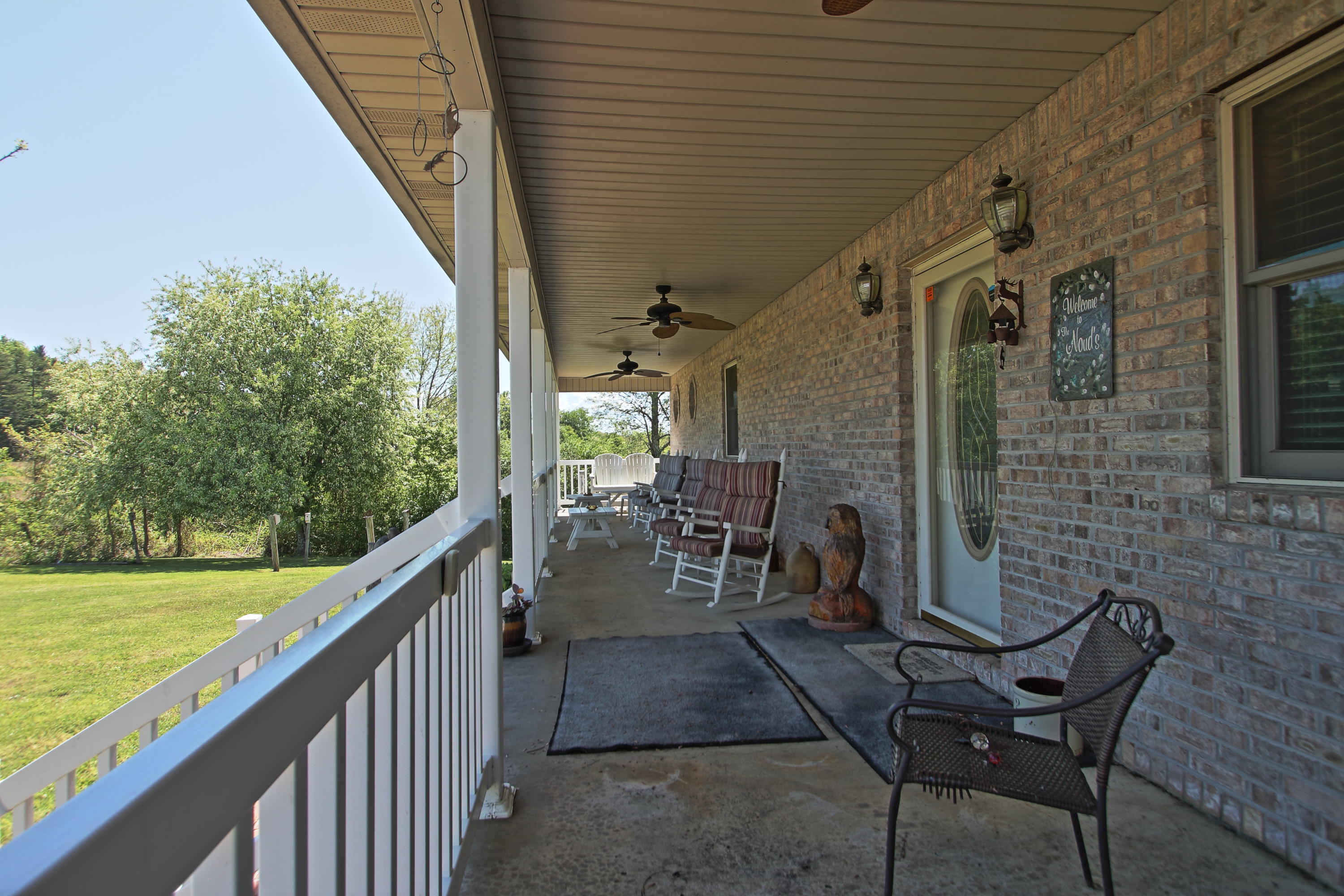 3824 Rugby Pike Allardt, TN 38504 - Photo 6 of 27 Front Porch 2