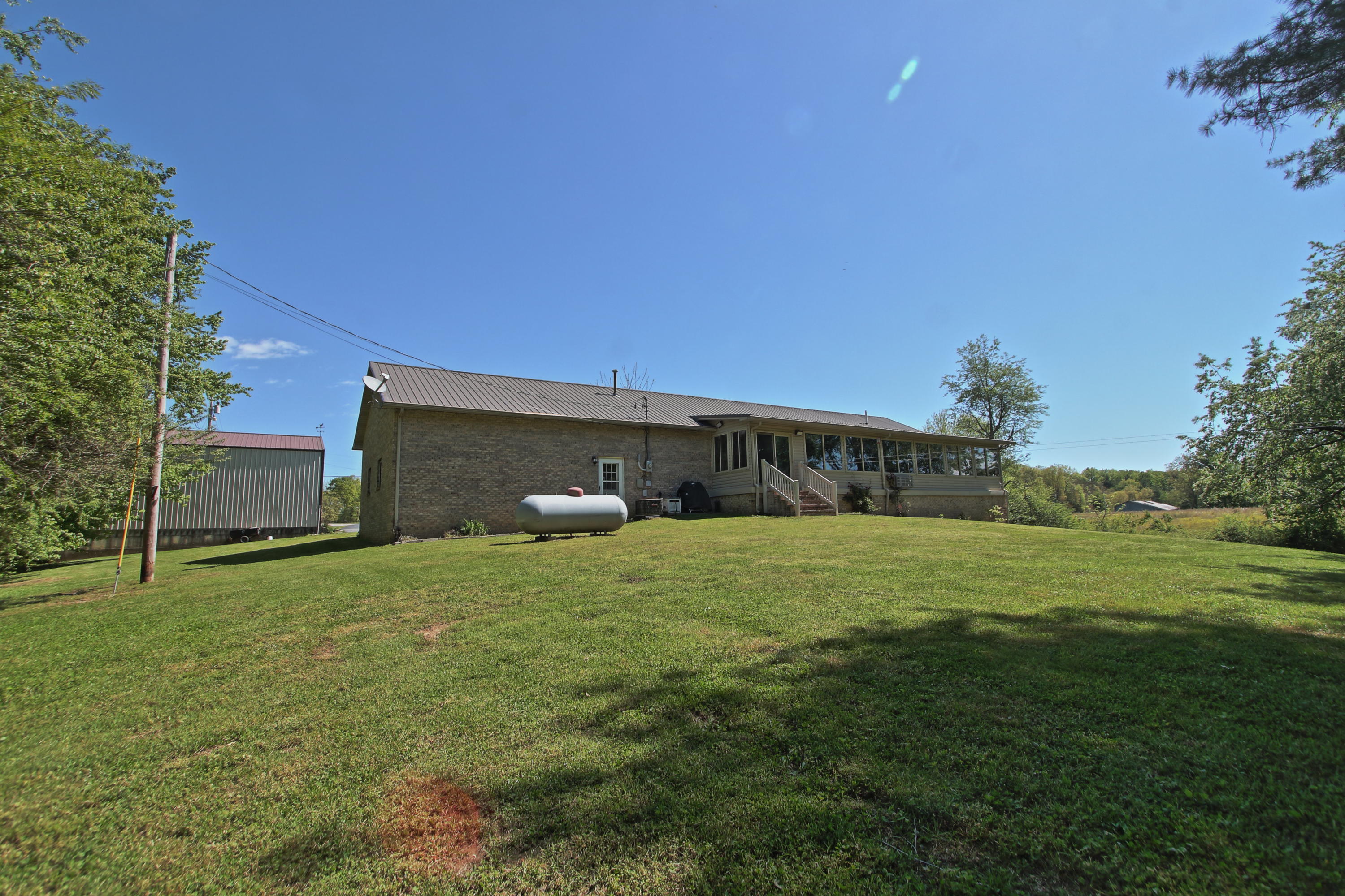 3824 Rugby Pike Allardt, TN 38504 - Photo 8 of 27 House Back