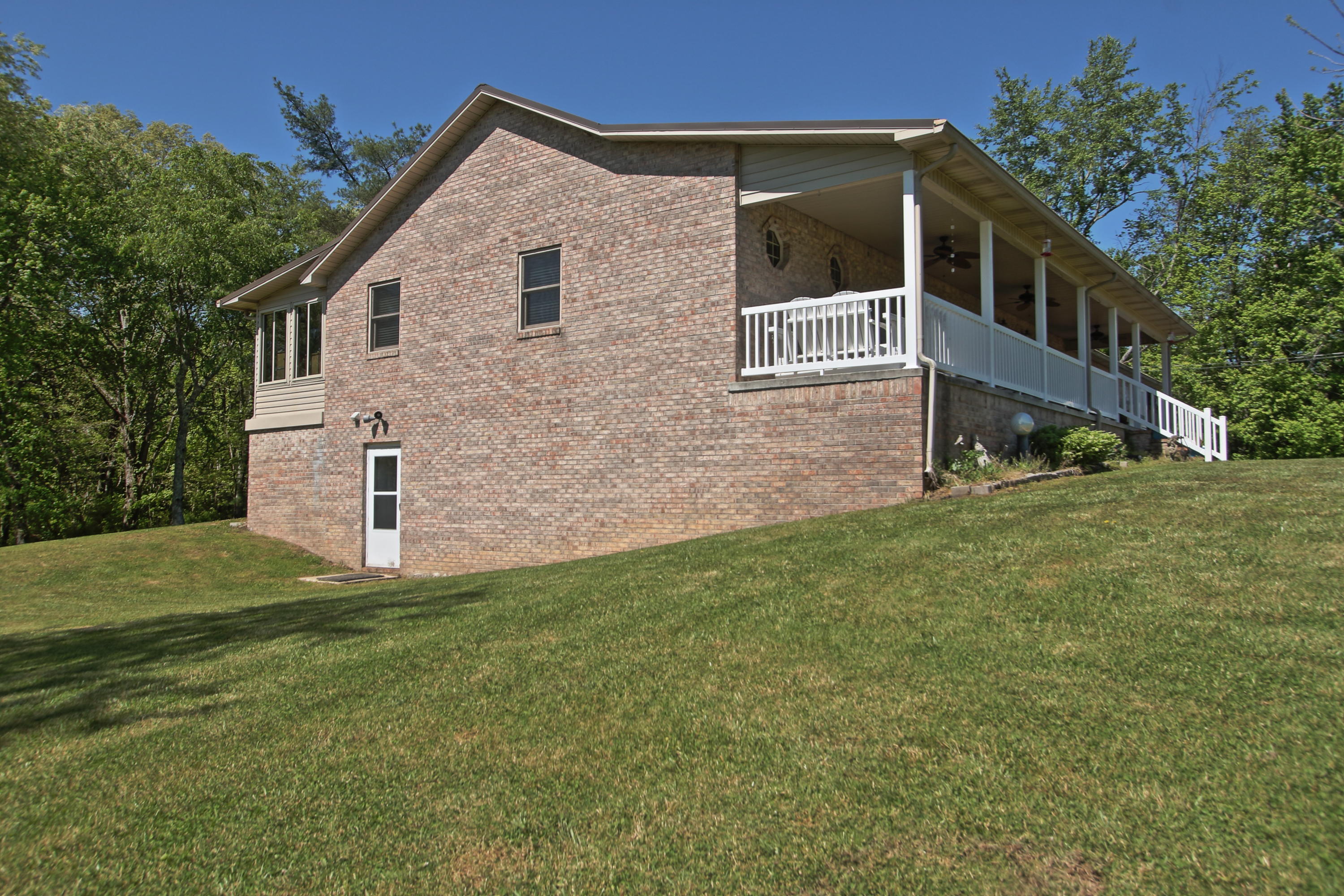 3824 Rugby Pike Allardt, TN 38504 - Photo 9 of 27 Outside side house