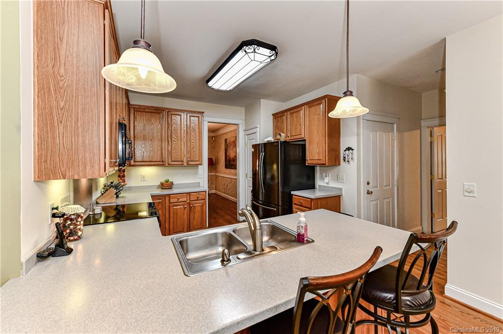 1044 Hunters Run Drive Tega Cay, SC 29708 - Photo 11 of 41