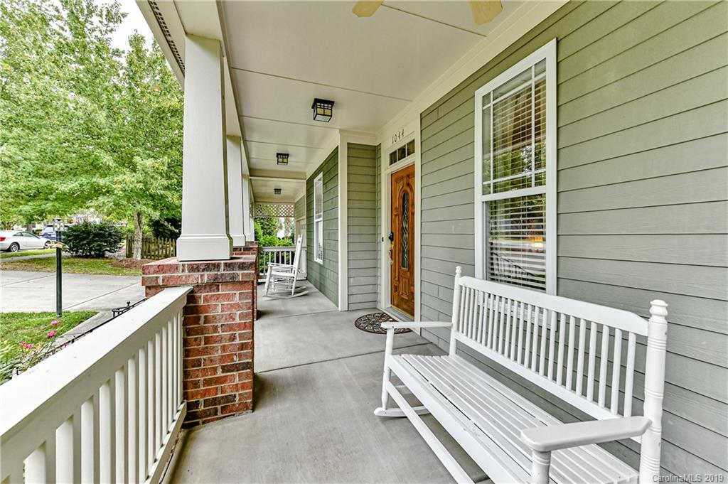 1044 Hunters Run Drive Tega Cay, SC 29708 - Photo 3 of 41