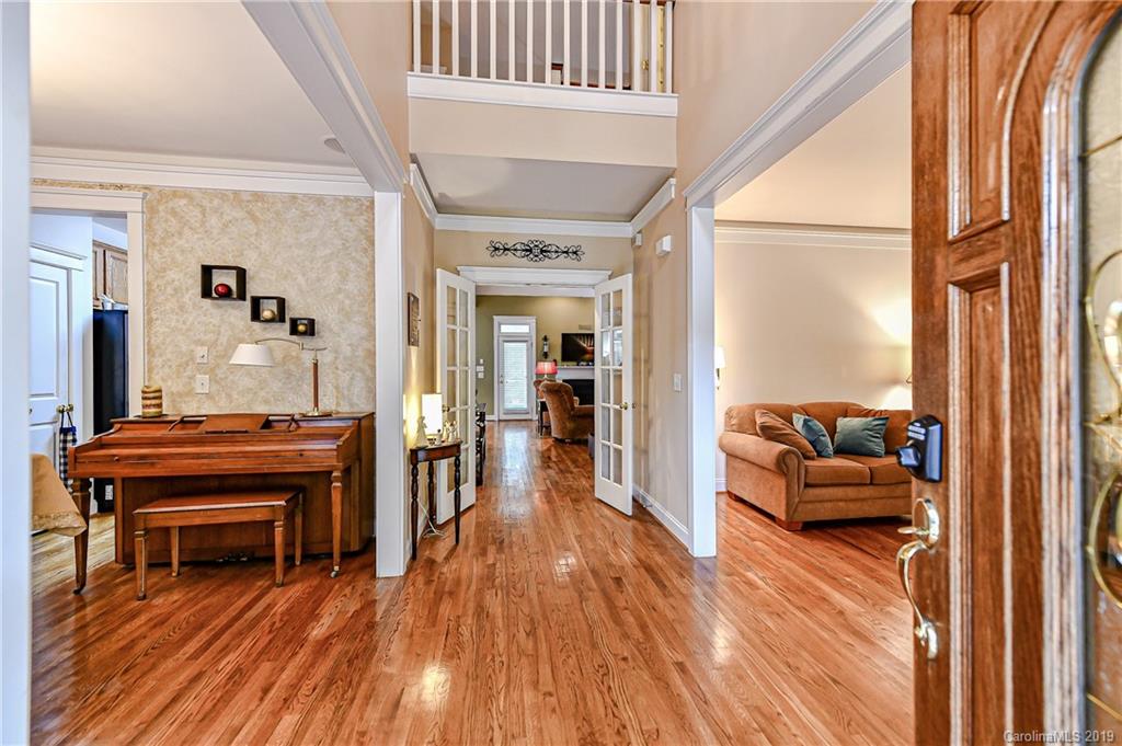 1044 Hunters Run Drive Tega Cay, SC 29708 - Photo 4 of 41