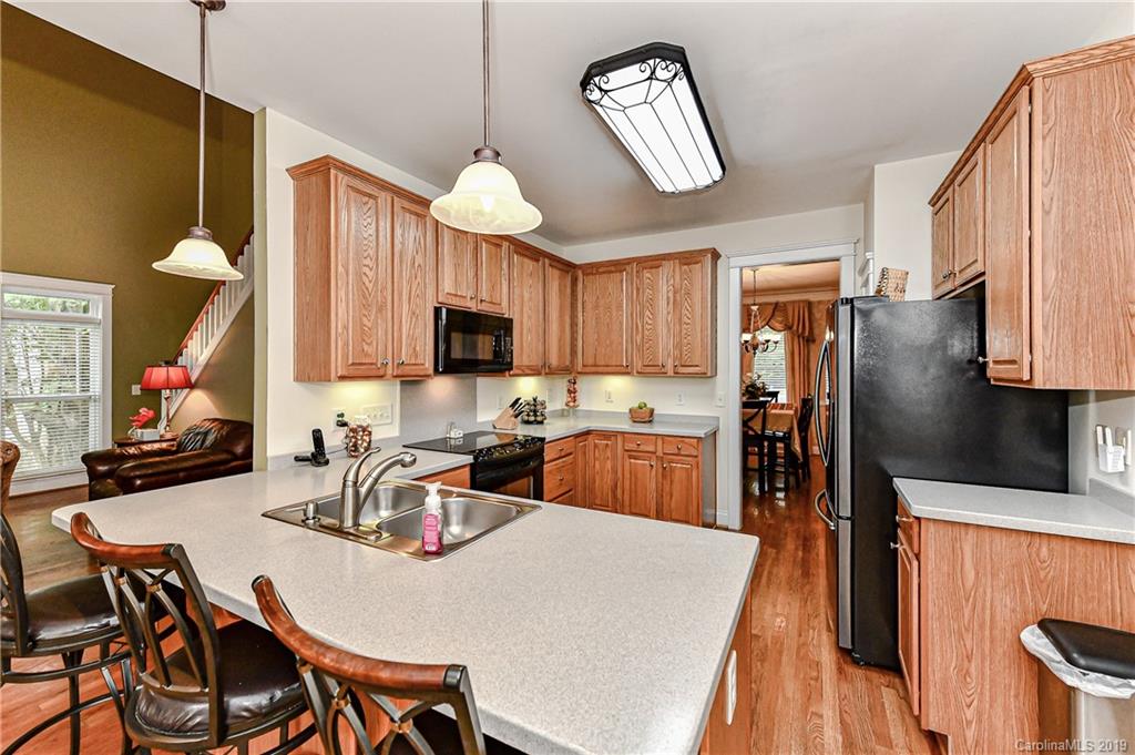 1044 Hunters Run Drive Tega Cay, SC 29708 - Photo 10 of 41