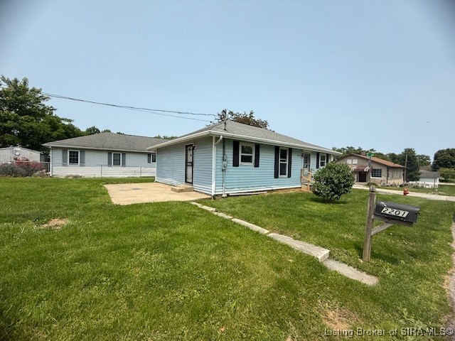 2201 7th Street Bedford, IN 47421 - Photo 2 of 13