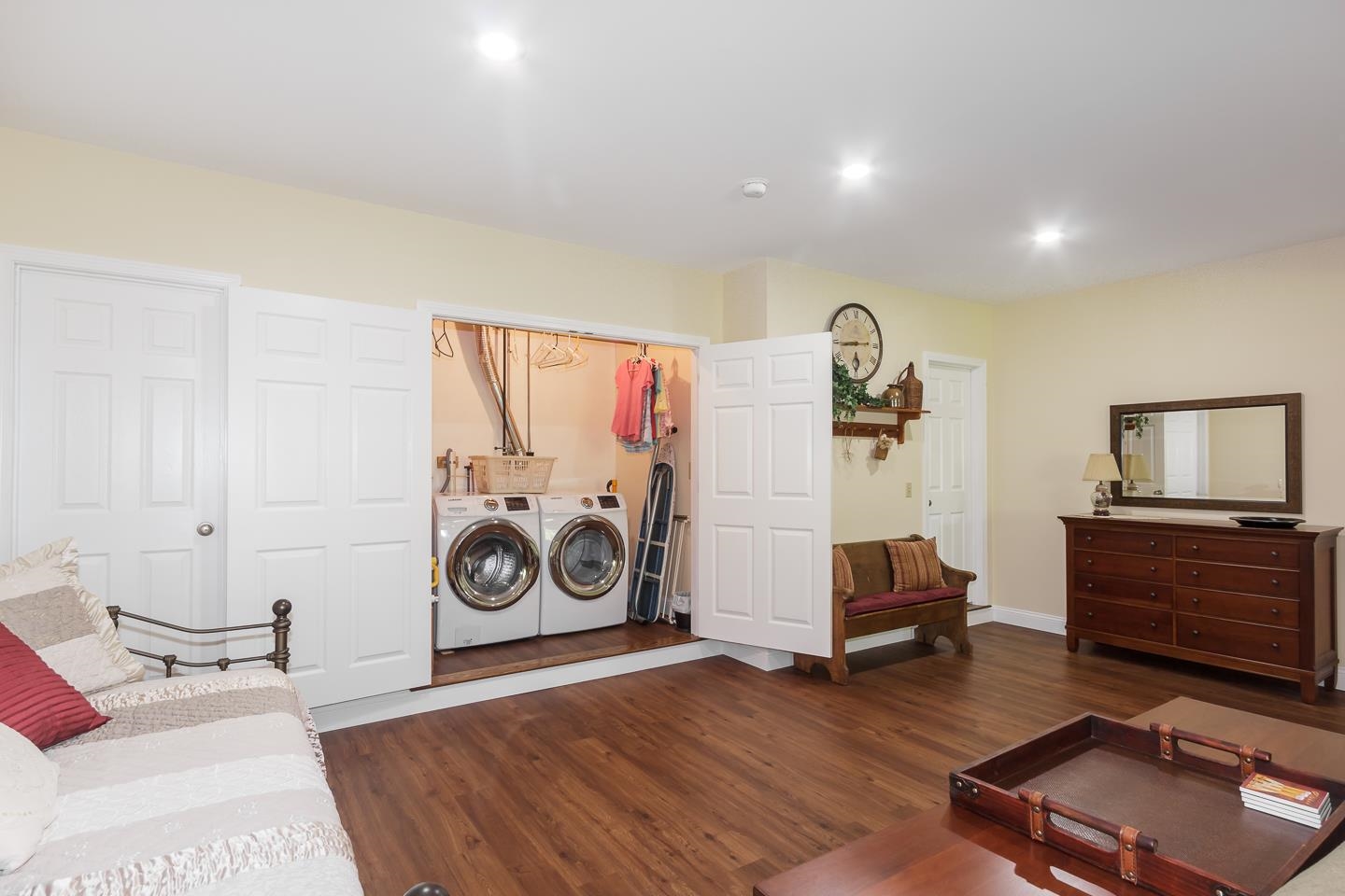 196 B Norfolk Street, Unit B (RIGHTSIDE) Manchester, NH 03103 - Photo 28 of 35 Gallery Image 28