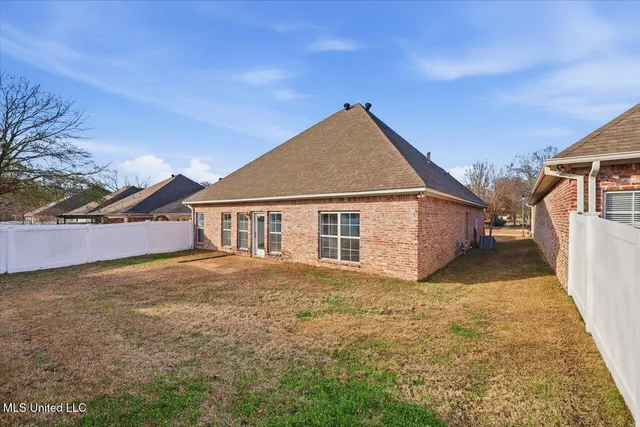 $469,000 | 290 Geneva Boulevard, Madison, MS 39110