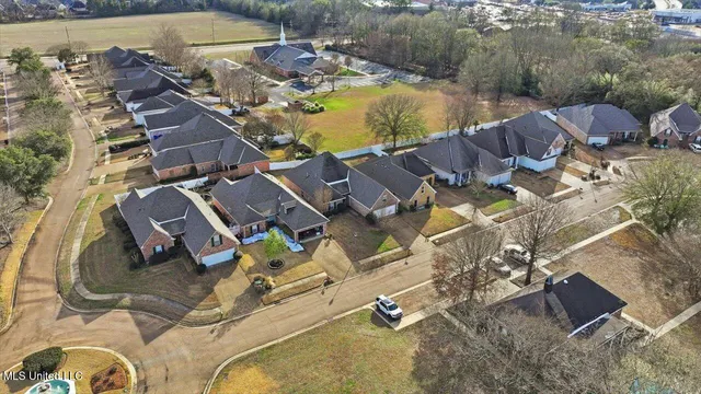 $469,000 | 290 Geneva Boulevard, Madison, MS 39110