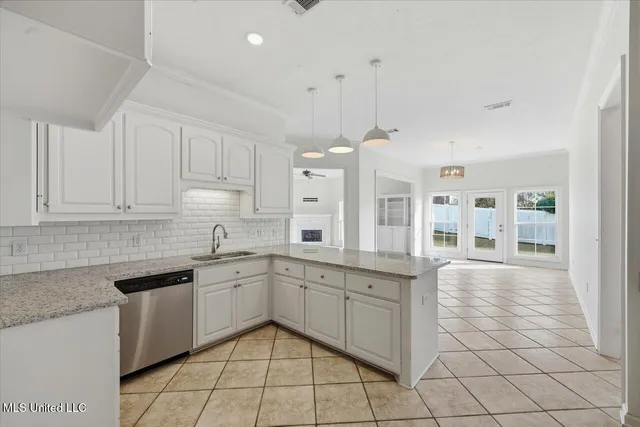 $469,000 | 290 Geneva Boulevard, Madison, MS 39110