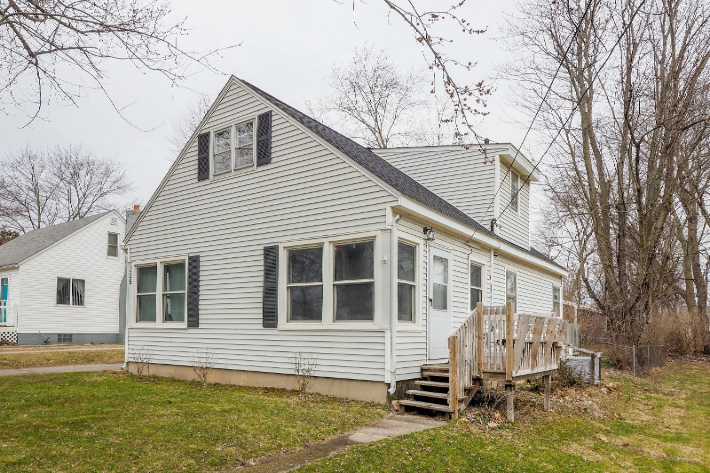 325 Ruth Street Portage, MI 49002 - Photo 2 of 19 325 Ruth Street-101