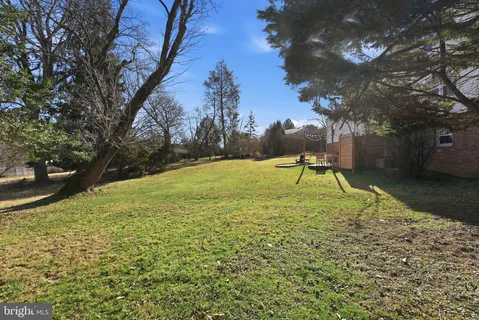 $800,000 | 16905 Briardale Road, Derwood, MD 20855