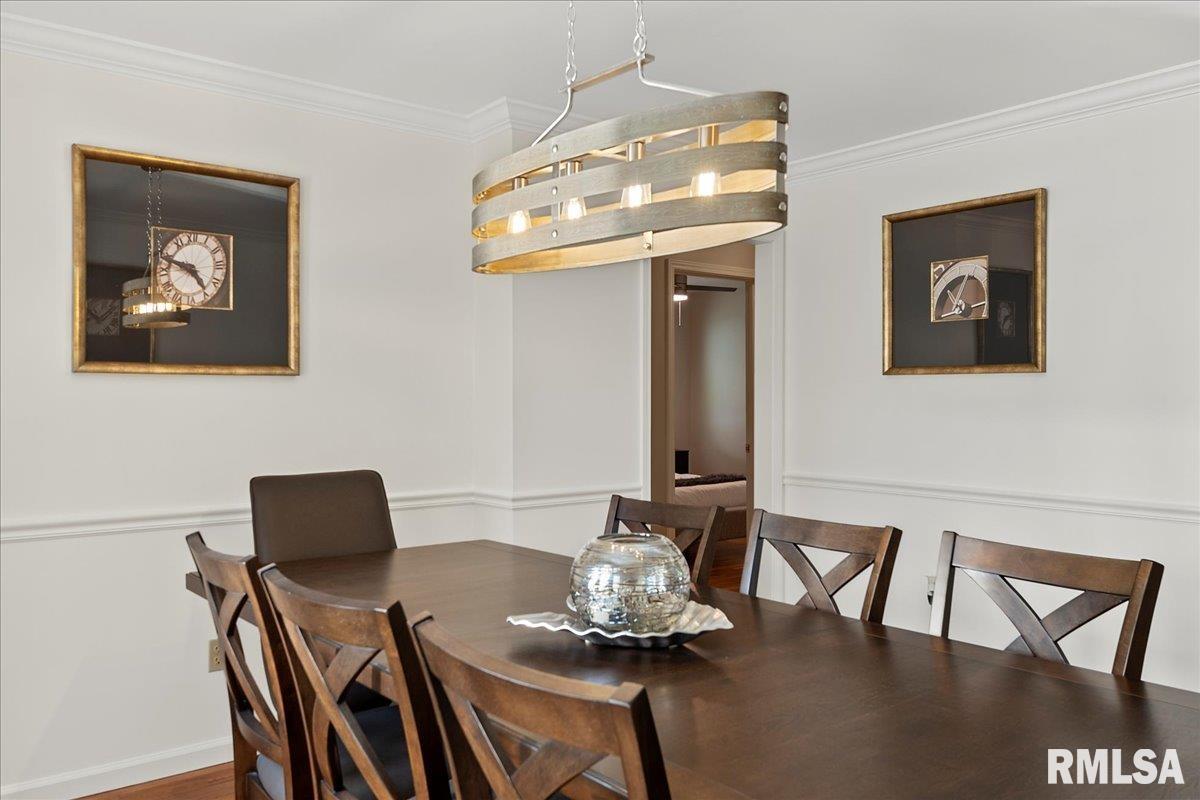 1604 Devonwood Springfield, IL 62704 - Photo 13 of 60 Gallery Image 13