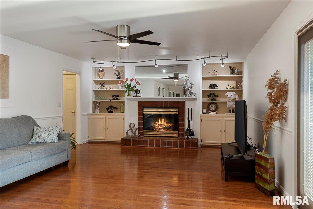 1604 Devonwood Springfield, IL 62704 - Photo 22 of 60 Gallery Image 22