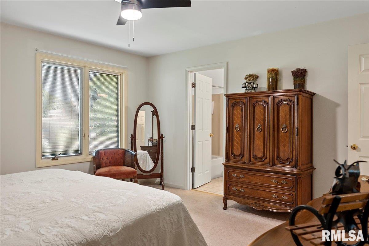 1604 Devonwood Springfield, IL 62704 - Photo 27 of 60 Gallery Image 27
