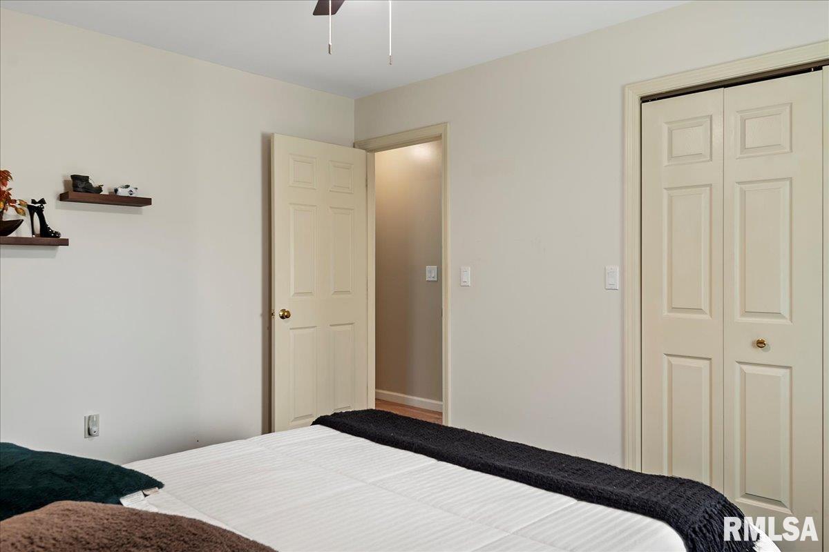 1604 Devonwood Springfield, IL 62704 - Photo 36 of 60 Gallery Image 36