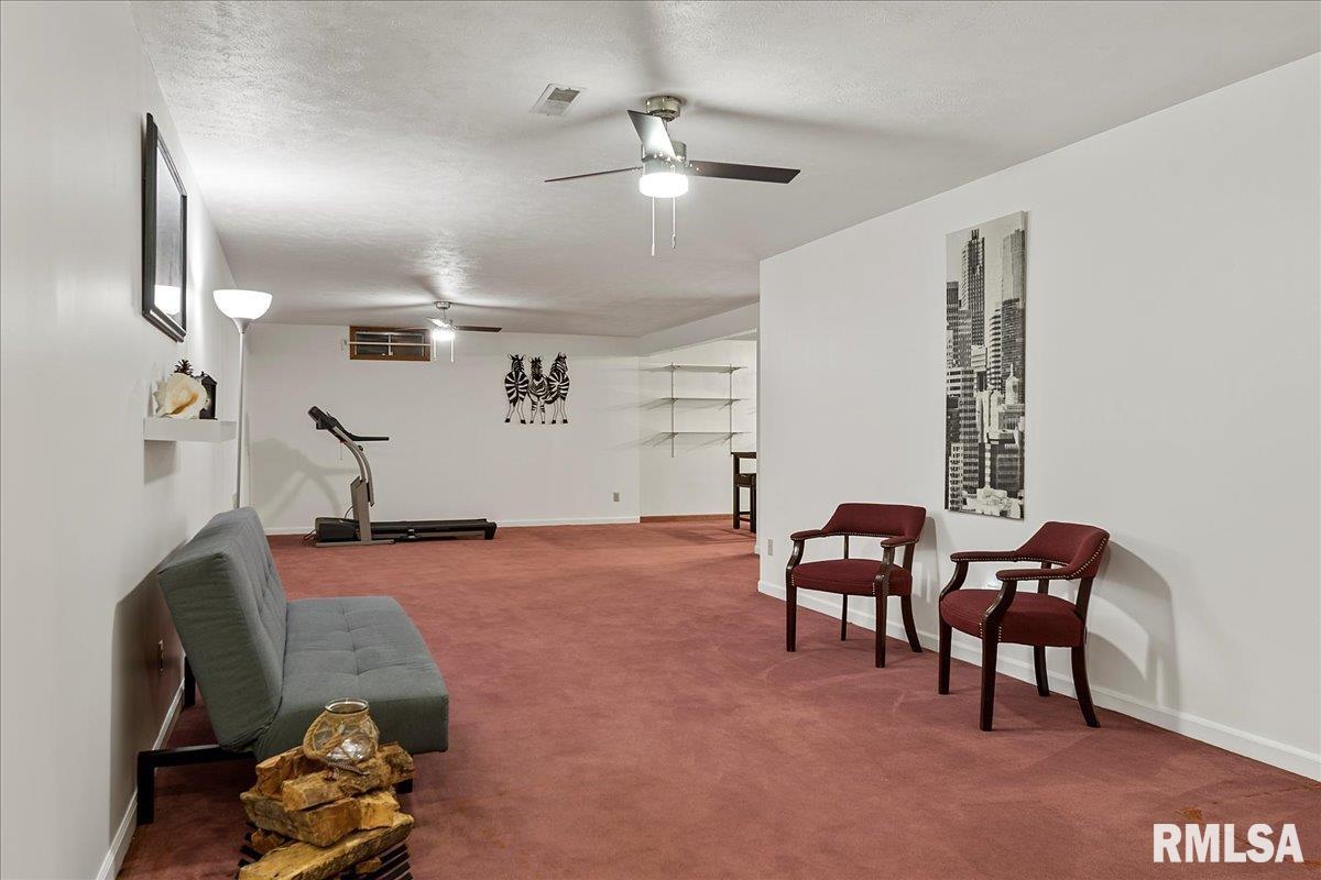 1604 Devonwood Springfield, IL 62704 - Photo 38 of 60 Gallery Image 38