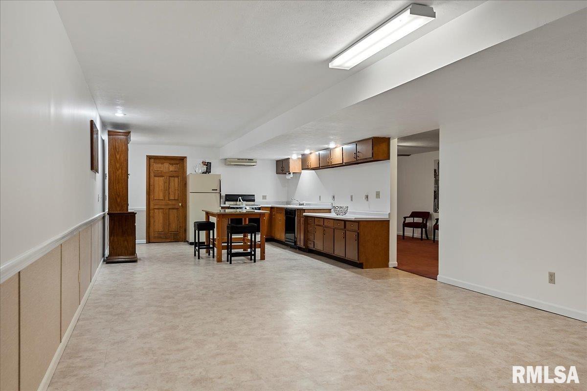 1604 Devonwood Springfield, IL 62704 - Photo 49 of 60 Gallery Image 49