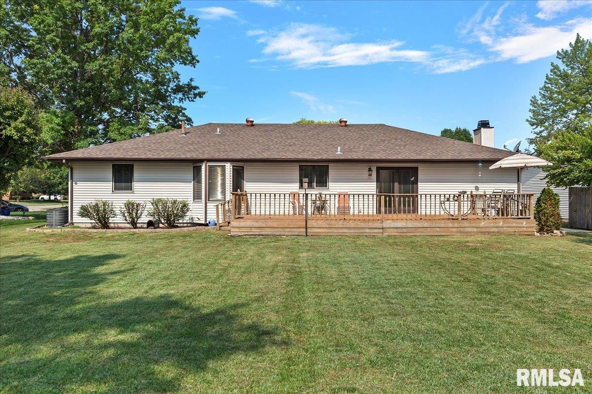 1604 Devonwood Springfield, IL 62704 - Photo 56 of 60 Gallery Image 56