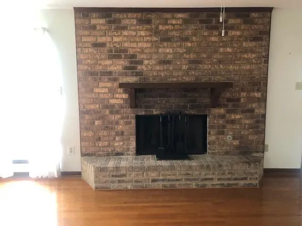 $349,900 | 1816 Lake Salvador Drive, Harvey, LA 70058