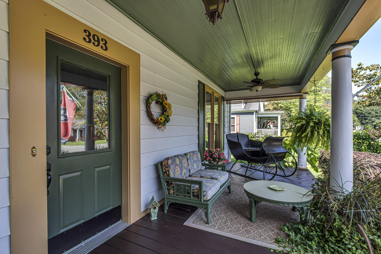 393 West Rhea Avenue Spring City, TN 37381 - Photo 4 of 40 04_WRheaAvenue_393_FrontEntry