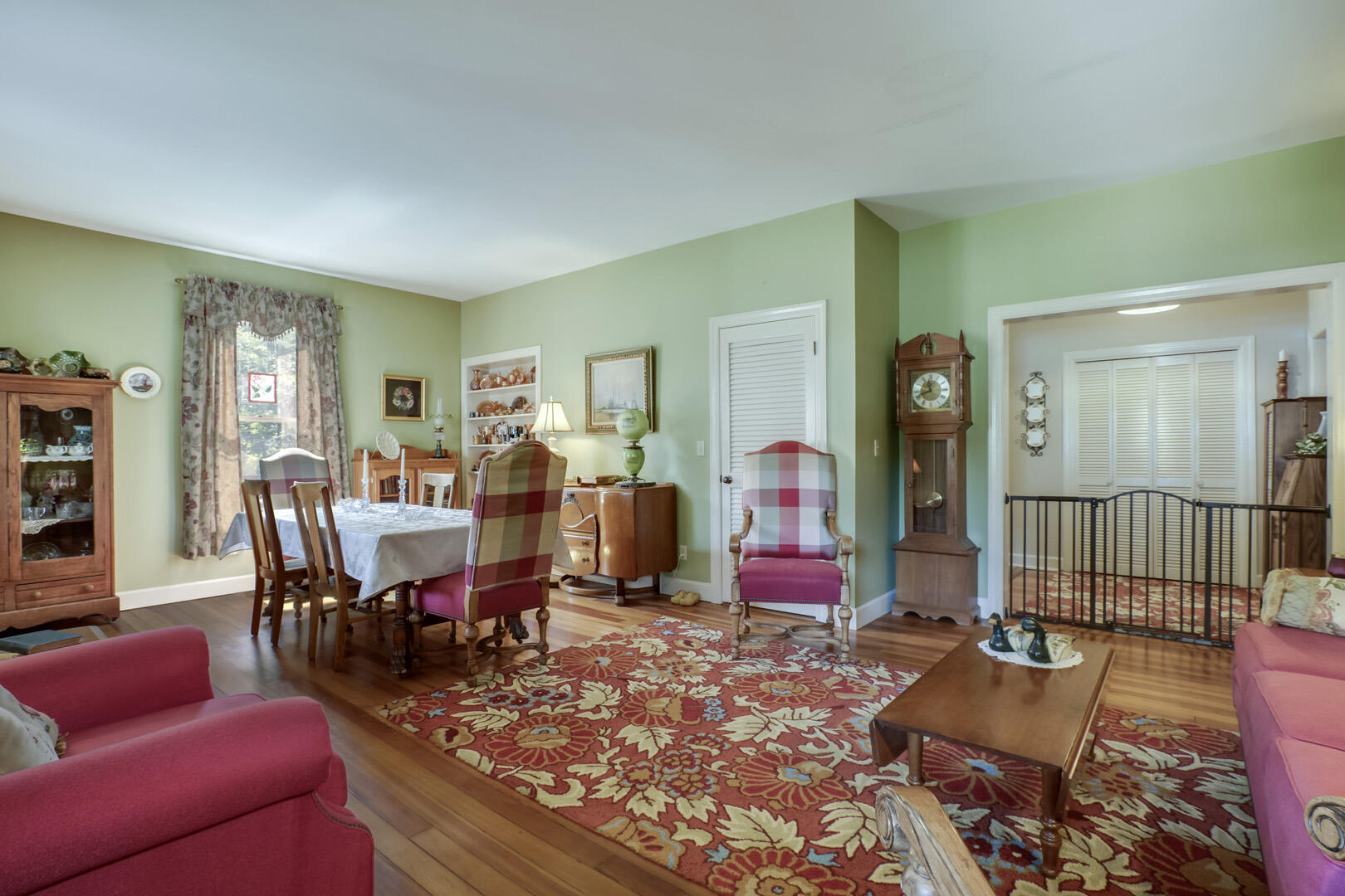 393 West Rhea Avenue Spring City, TN 37381 - Photo 5 of 40 05_WRheaAvenue_393_EntryView