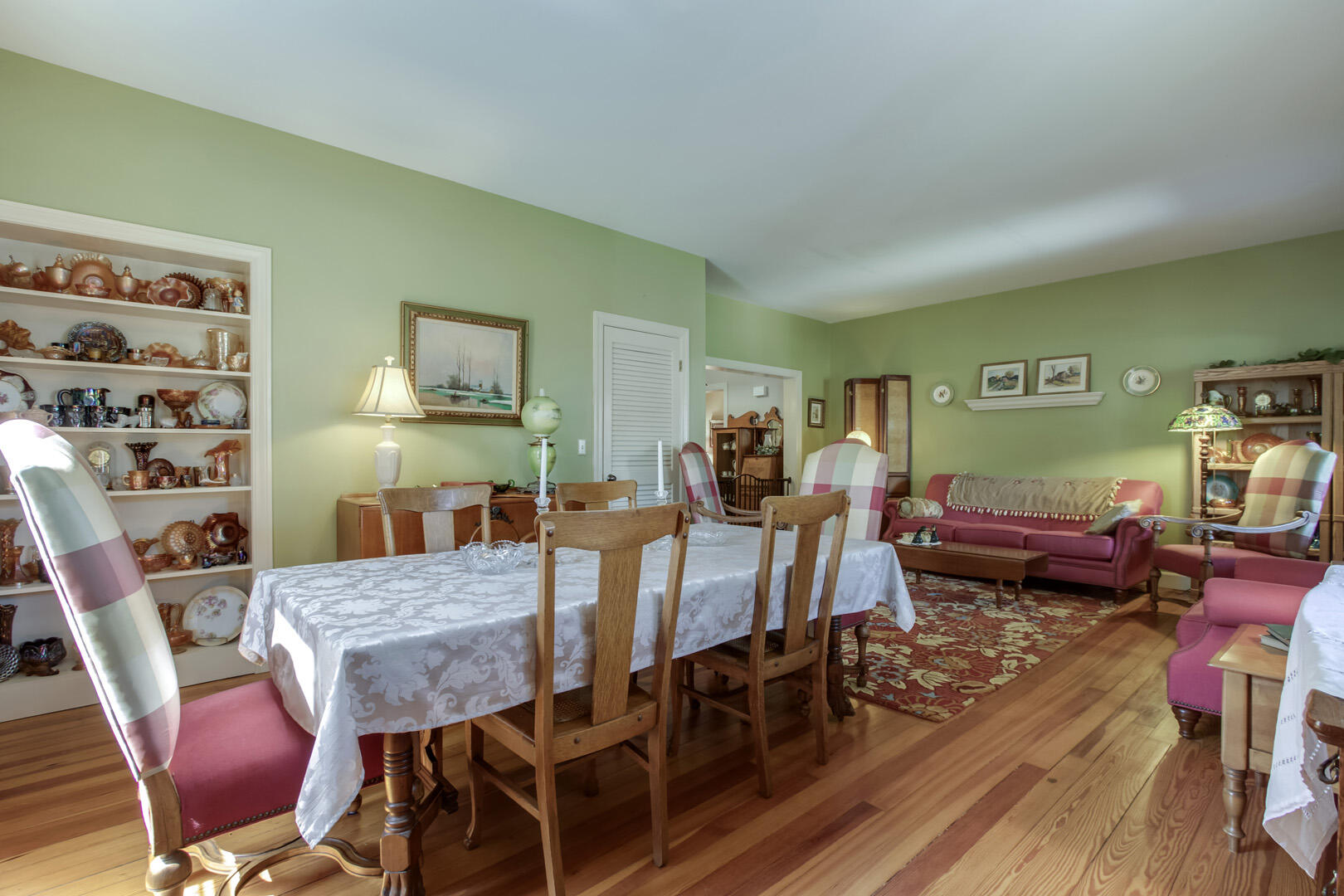 393 West Rhea Avenue Spring City, TN 37381 - Photo 8 of 40 08_WRheaAvenue_393_Dining03