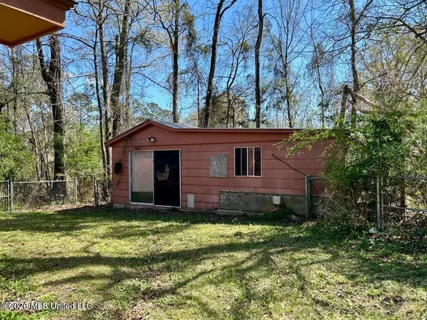 $129,000 | 27 Dogwood Drive, Silver Creek, MS 39663