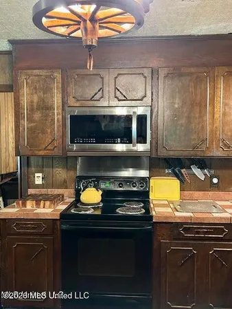 $129,000 | 27 Dogwood Drive, Silver Creek, MS 39663