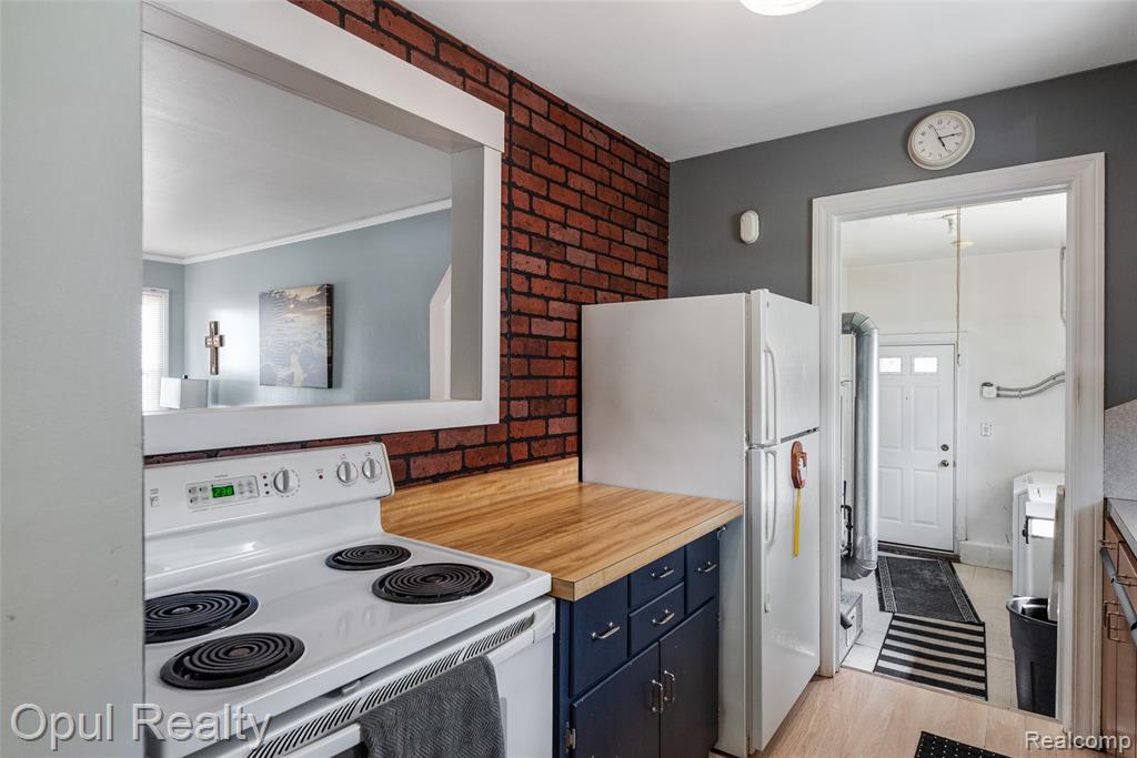 14396 Inkster Road Redford, MI 48239 - Photo 13 of 22 Gallery Image 13