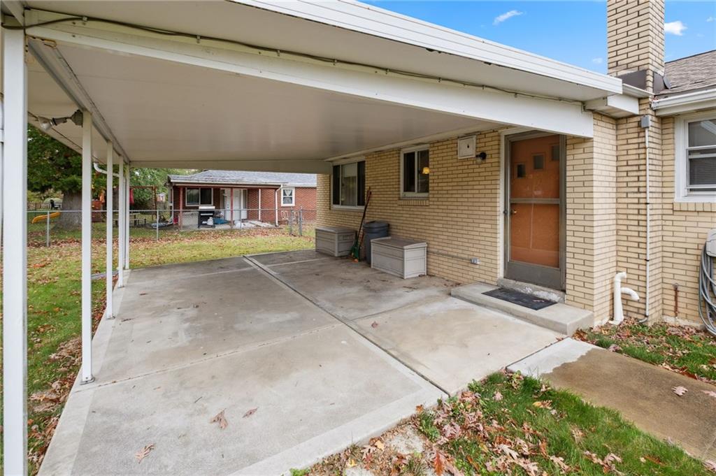 826 Rosalind Road Pittsburgh, PA 15237 - Photo 23 of 24 Very Spacious Covered Patio