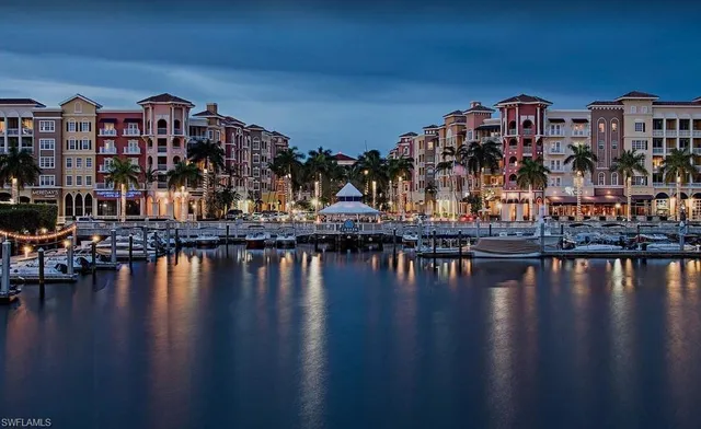 $5,500 | 1300 Gulf Shore Boulevard North, Unit 304, Naples, FL 34102