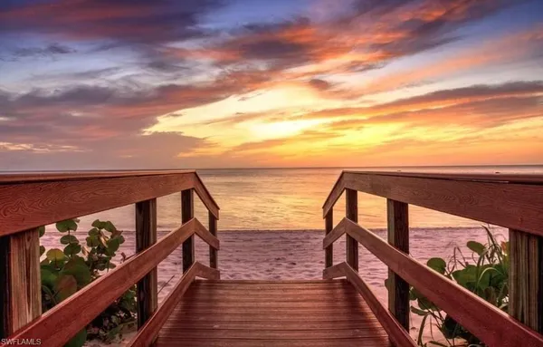 $5,500 | 1300 Gulf Shore Boulevard North, Unit 304, Naples, FL 34102