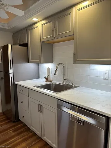 $5,500 | 1300 Gulf Shore Boulevard North, Unit 304, Naples, FL 34102