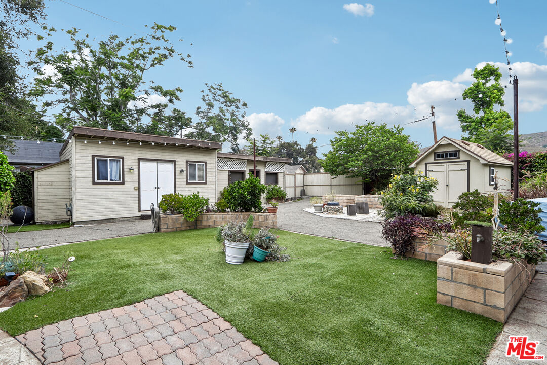 2717 Los Robles Road Thousand Oaks, CA 91362 - Photo 3 of 33